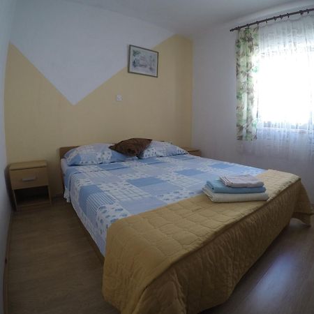 Peach Apartment'S Repic Bibinje Exteriör bild